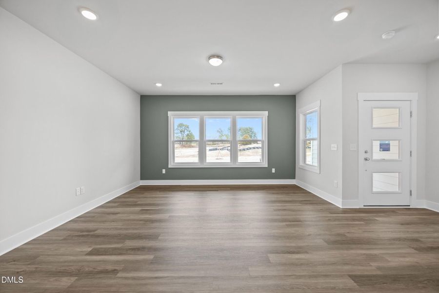 009_AP2-0313 Family Room - Medium