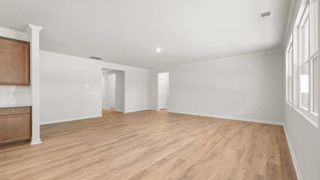 Spacious, unfurnished interior of a new home in Fairway 17 at Mirror Lake, Villa Rica (Image 20).