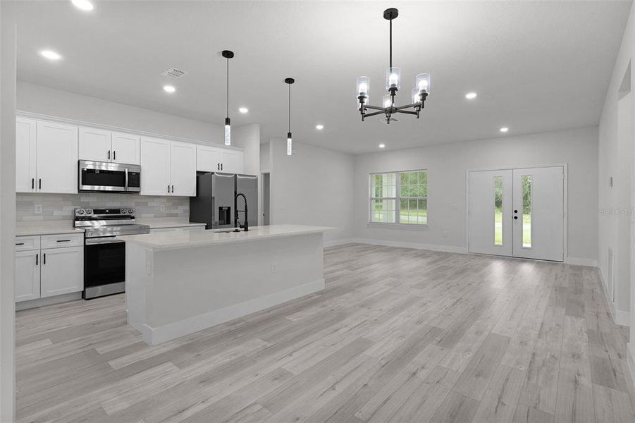 Spacious, unfurnished interior of a new home in , Citrus Springs (Image 41).