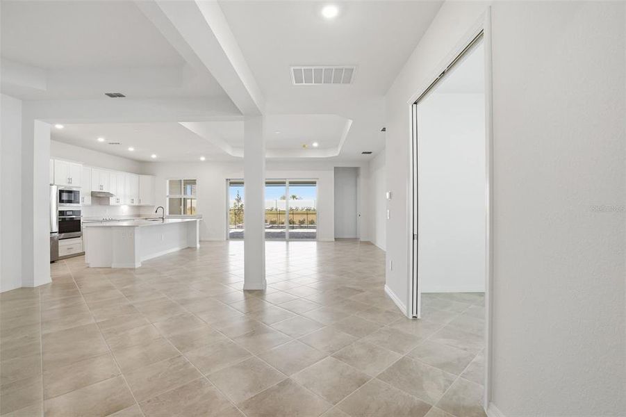 Spacious, unfurnished interior of a new home in Wellen Park Golf & Country Club, Venice (Image 11). Spacious, unfurnished interior of a new home in Wellen Park Golf & Country Club, Venice (Image 11).