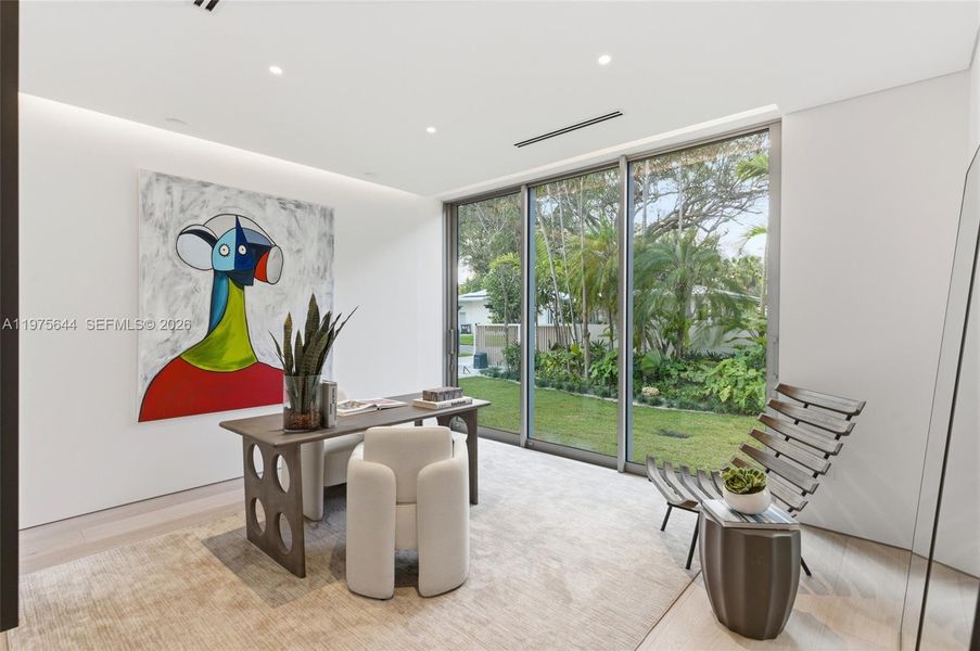 Image 75 of a home in .