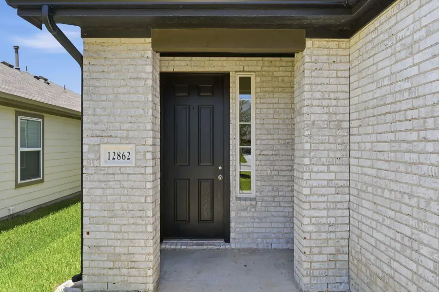 Exterior details and patio area of a home in Mostyn Springs, Magnolia (Image 18). Exterior details and patio area of a home in Mostyn Springs, Magnolia (Image 18).