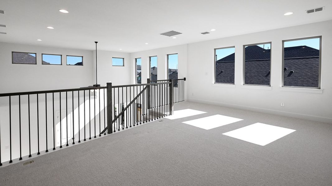 Spacious, unfurnished interior of a new home in Crosswinds 50', Kyle (Image 23).