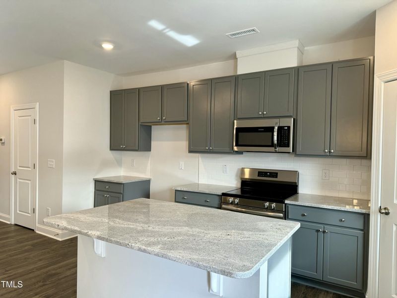 tempImageS4GHlu tempImageS4GHlu