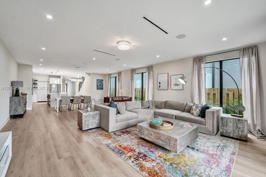 Furnished interior view inside a new home in , Fort Lauderdale (Image 16). Furnished interior view inside a new home in , Fort Lauderdale (Image 16).