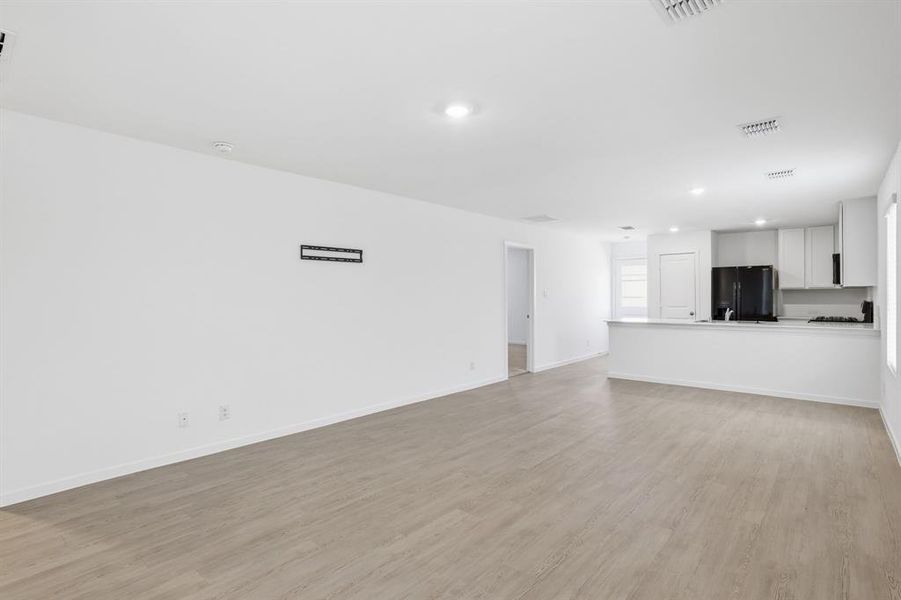 Spacious, unfurnished interior of a new home in Falcon Heights, Forney (Image 28).