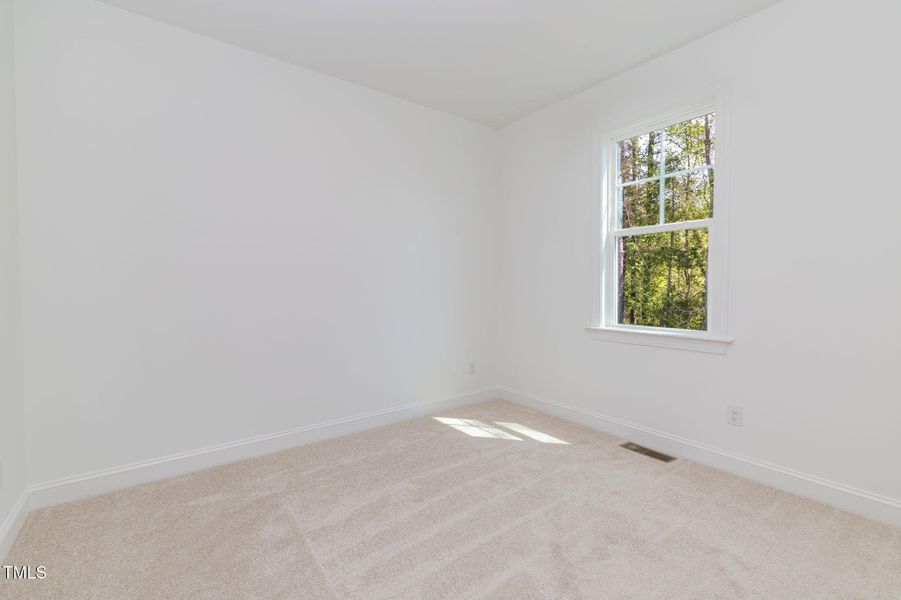 10-web-or-mls-127-Nutbush-10