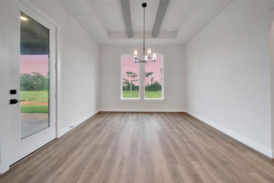 Spacious, unfurnished interior of a new home in , Rosharon (Image 23).