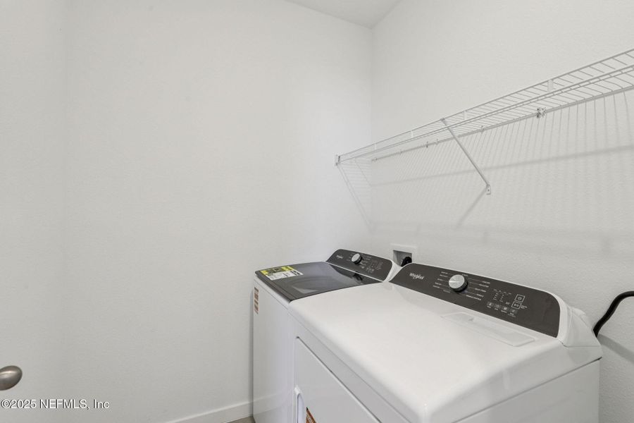 Close-up of interior finishes inside a home in Lakes at Bella Lago - Signature Series, Green Cove Springs (Image 15). Close-up of interior finishes inside a home in Lakes at Bella Lago - Signature Series, Green Cove Springs (Image 15).