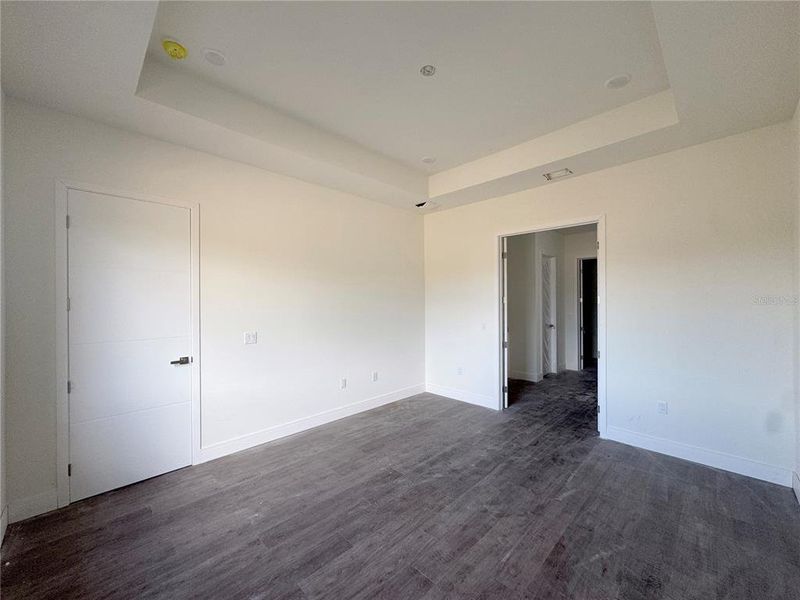 Spacious, unfurnished interior of a new home in , Port Charlotte (Image 3).