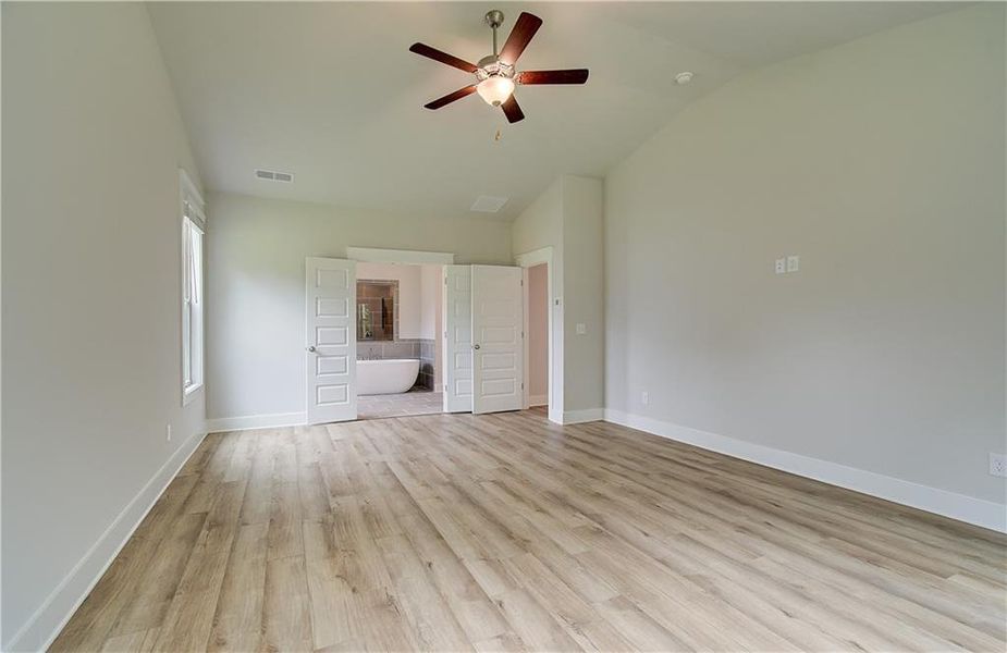 Spacious, unfurnished interior of a new home in , Senoia (Image 30). Spacious, unfurnished interior of a new home in , Senoia (Image 30).
