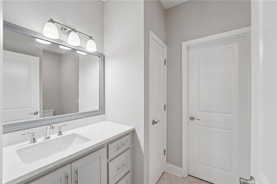 Furnished interior view inside a new home in The Reserve At Governors Towne Club, Acworth (Image 5). Furnished interior view inside a new home in The Reserve At Governors Towne Club, Acworth (Image 5).