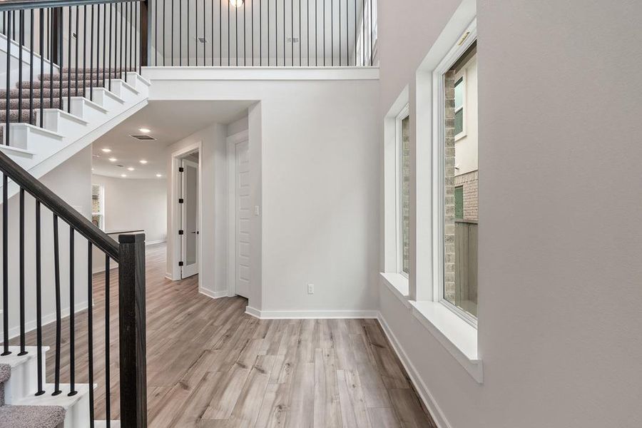 Spacious, unfurnished interior of a new home in Flora, Hutto (Image 16).