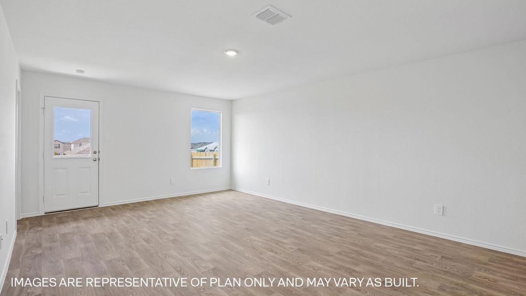 Spacious, unfurnished interior of a new home in Prairie Lakes, Buda (Image 14).