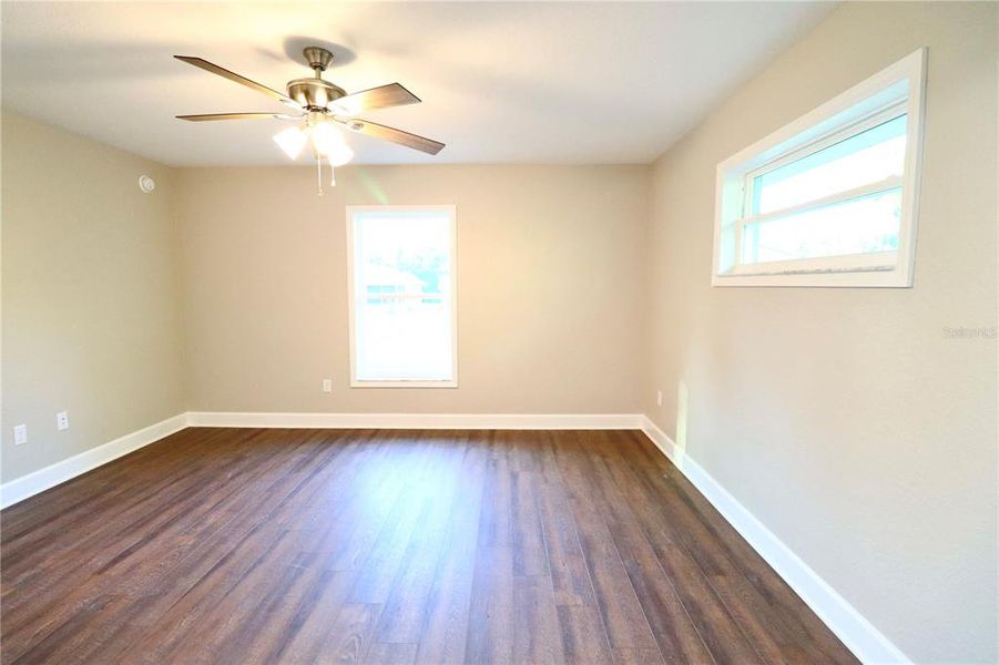 Spacious, unfurnished interior of a new home in , Summerfield (Image 25).