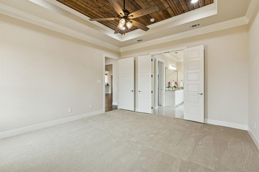 Spacious, unfurnished interior of a new home in , Granbury (Image 17).