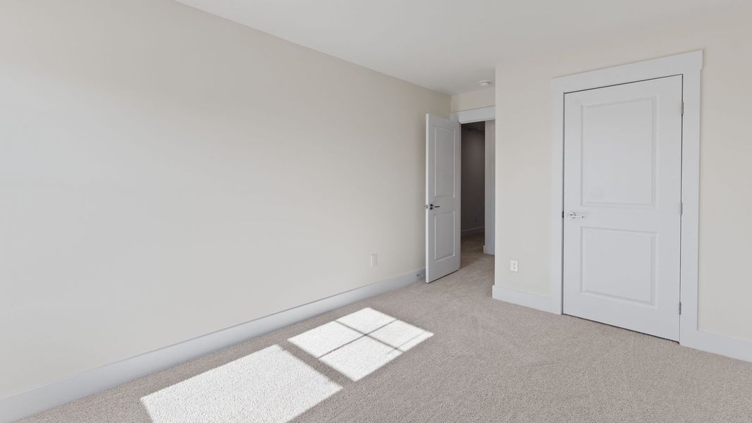 Spacious, unfurnished interior of a new home in Harbor Crest, Ooltewah (Image 11).