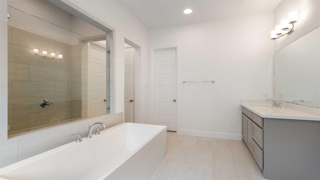 Furnished interior view inside a new home in Reunion 60'/70', Rhome (Image 8). Furnished interior view inside a new home in Reunion 60'/70', Rhome (Image 8).