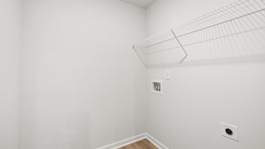 Spacious, unfurnished interior of a new home in South Wind, Union City (Image 20).