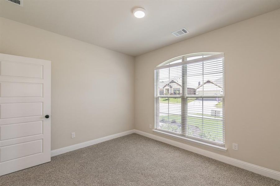 Spacious, unfurnished interior of a new home in , Alvarado (Image 34).