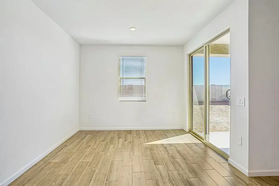 Representative images and renderings are for illustrative purposes. Actual structural options and design finishes of home may vary.