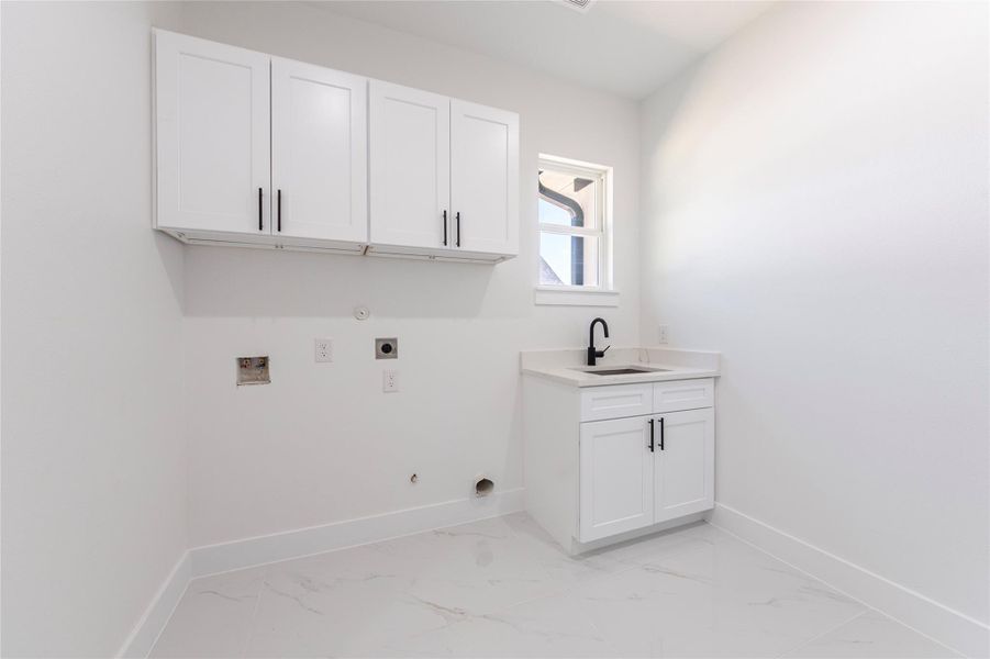 Furnished interior view inside a new home in , Dayton (Image 7).