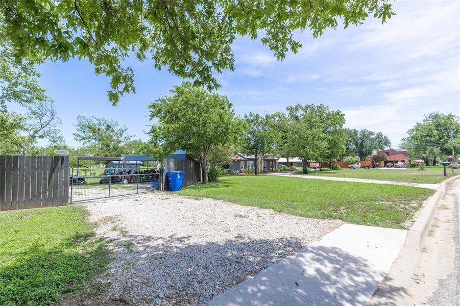 Front exterior of a new home in , Brownwood, TX, highlighting curb appeal (Image 30). Front exterior of a new home in , Brownwood, TX, highlighting curb appeal (Image 30).
