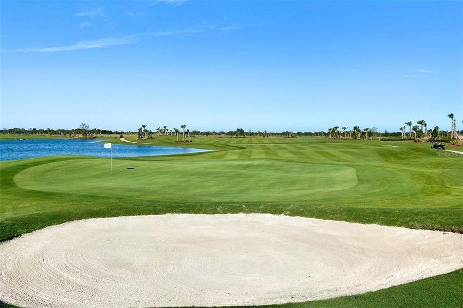 Image 62 of a home in Esplanade at Azario Lakewood Ranch.