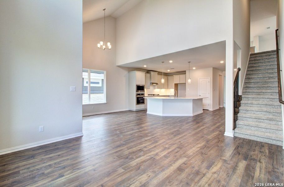 Spacious, unfurnished interior of a new home in The Crossvine, Schertz (Image 15).