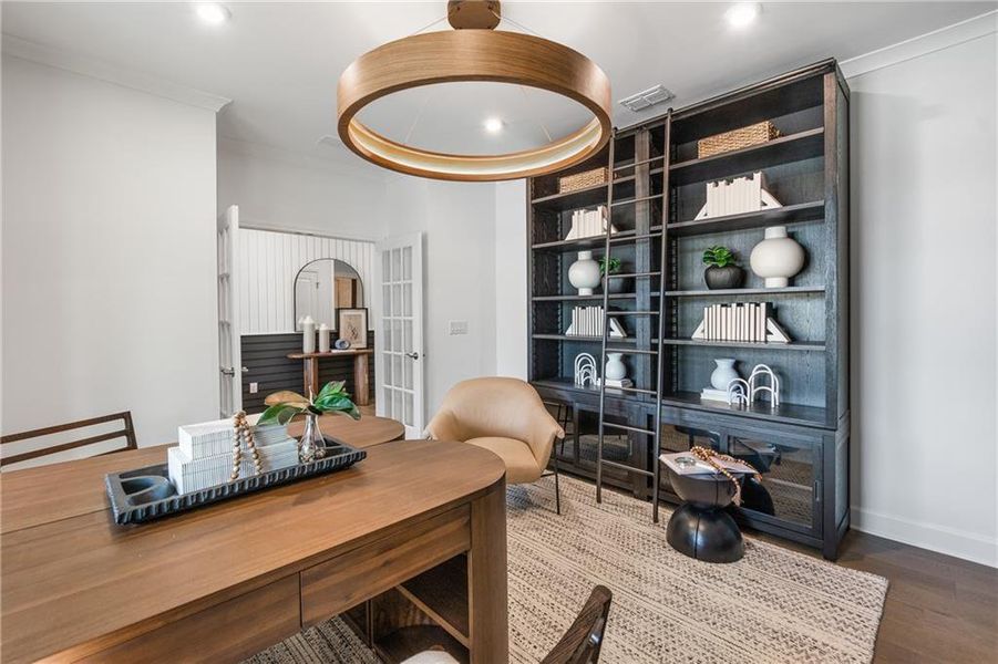 Furnished interior view inside a new home in Del Webb at Lake Oconee, Greensboro (Image 13).