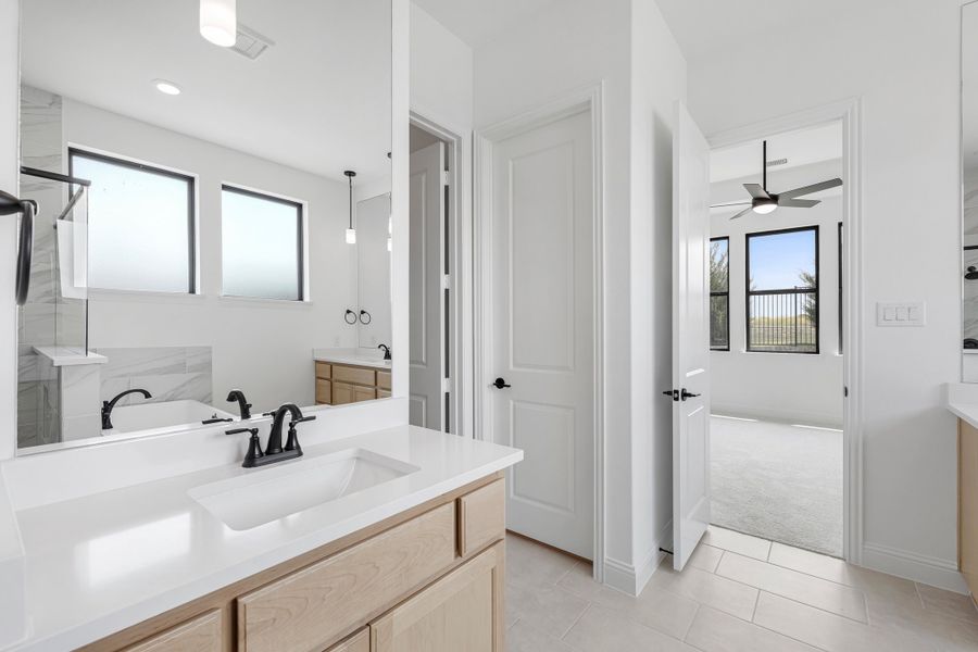 Furnished interior view inside a new home in Nelson Lake Estates, Rockwall (Image 11).
