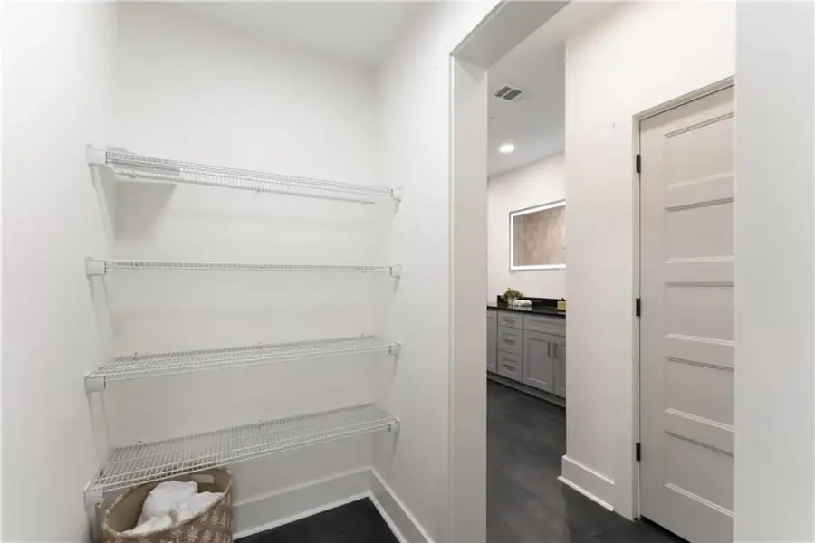 Spacious, unfurnished interior of a new home in , Gainesville (Image 45). Spacious, unfurnished interior of a new home in , Gainesville (Image 45).