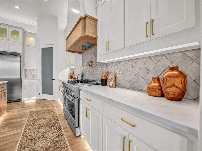 Furnished interior view inside a new home in , Aledo (Image 9).