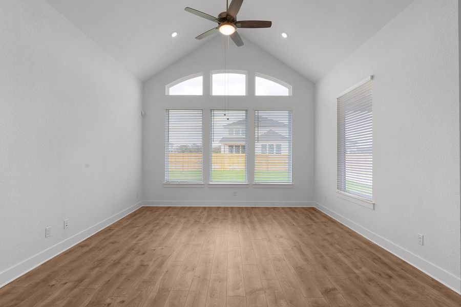 Spacious, unfurnished interior of a new home in Santa Rita Ranch, Liberty Hill (Image 60). Spacious, unfurnished interior of a new home in Santa Rita Ranch, Liberty Hill (Image 60).