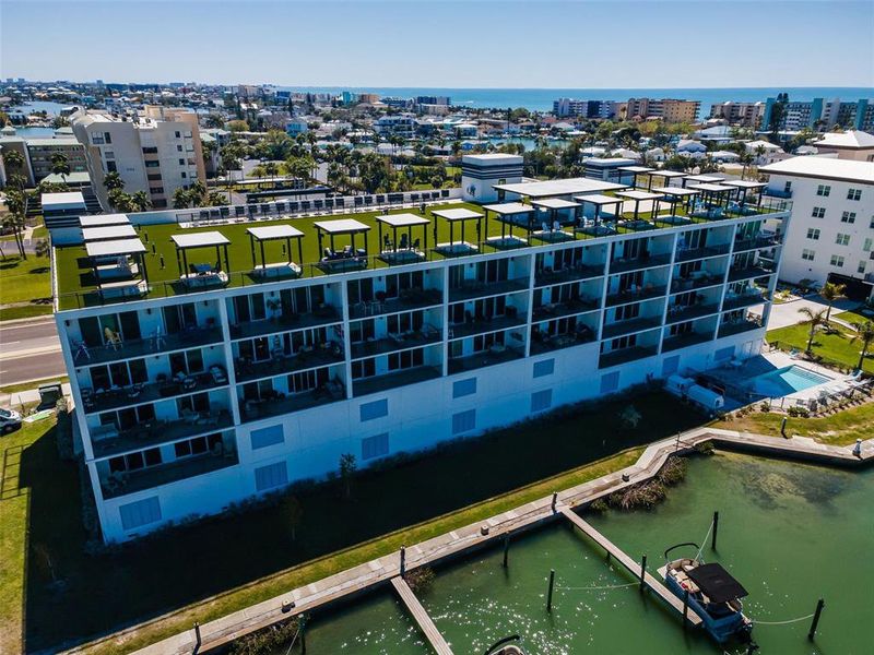 Condo located in Madeira Beach, FL showcasing its design and architecture (Image 38).