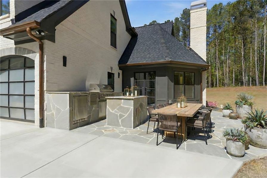 Exterior details and patio area of a home in , Tyrone (Image 4).