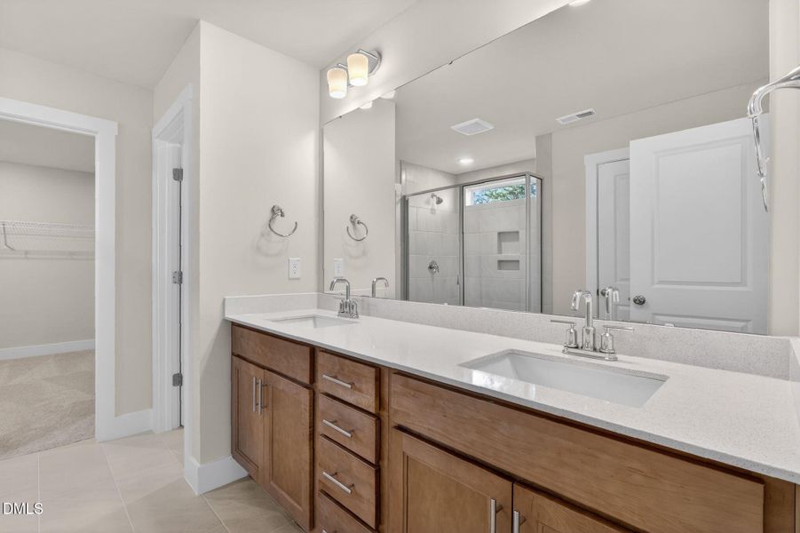 DC 125 Selma French Country-32