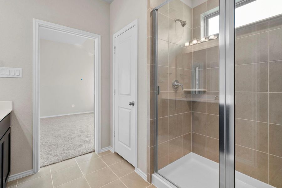 Furnished interior view inside a new home in The Trails 40', New Caney (Image 10).