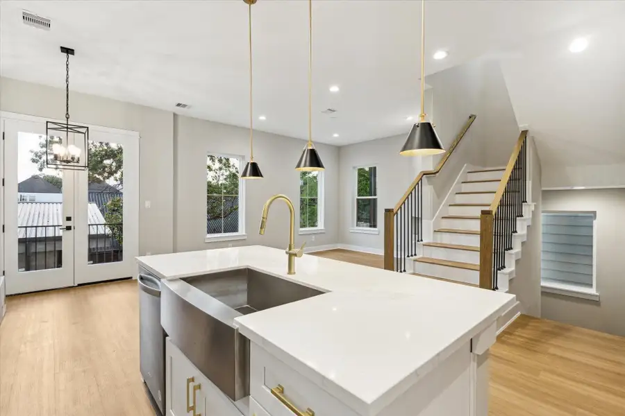 Image 8 of a home in .