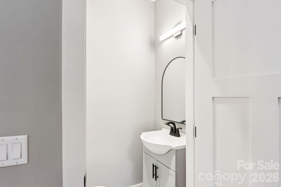 Image 43 of a home in .