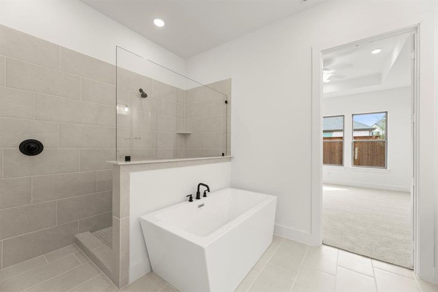 14_15. 1028 Golden Galaxy - Bath (2)