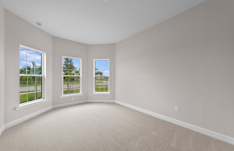 Spacious, unfurnished interior of a new home in Del Webb Oak Creek, North Fort Myers (Image 18). Spacious, unfurnished interior of a new home in Del Webb Oak Creek, North Fort Myers (Image 18).