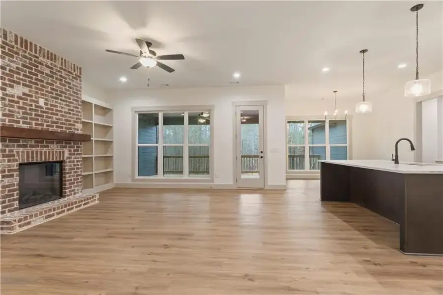 Spacious, unfurnished interior of a new home in , Carrollton (Image 29).
