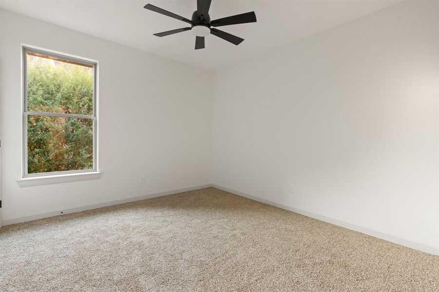 Spacious, unfurnished interior of a new home in , Cleburne (Image 17).