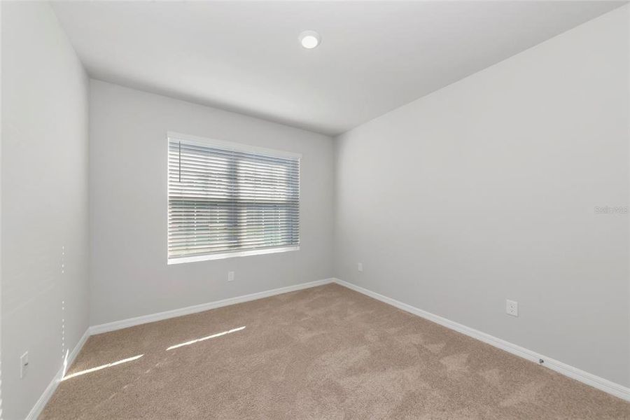 Spacious, unfurnished interior of a new home in , Punta Gorda (Image 30).