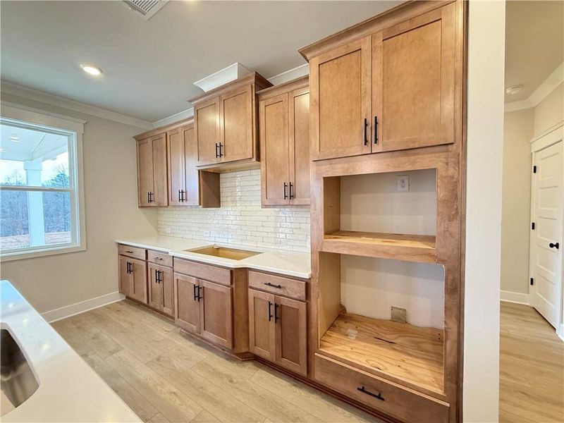 Furnished interior view inside a new home in Ponderosa Farms Manor, Gainesville (Image 13). Furnished interior view inside a new home in Ponderosa Farms Manor, Gainesville (Image 13).
