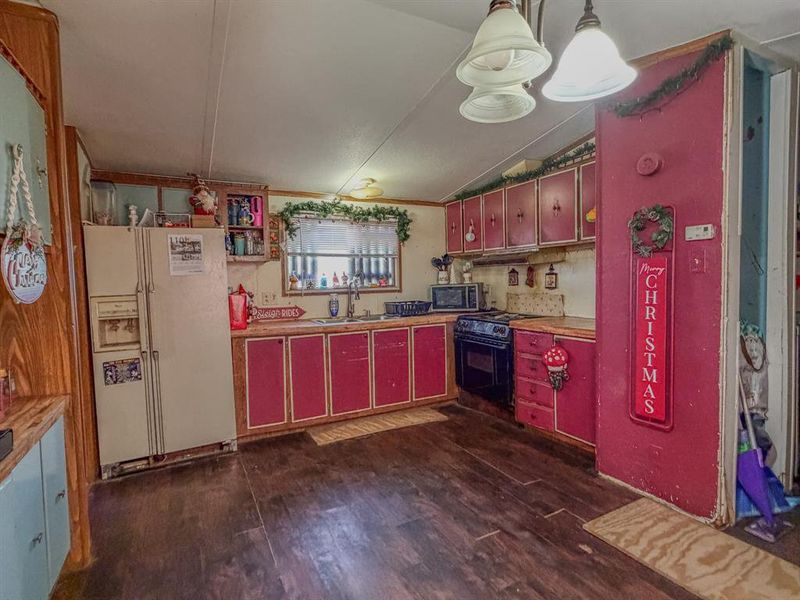 Image 34 of a home in .