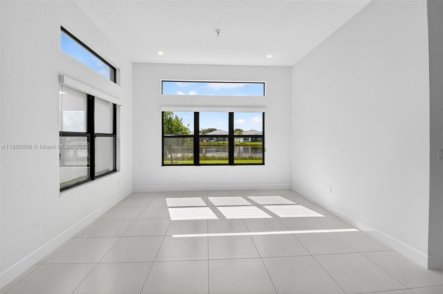 Spacious, unfurnished interior of a new home in , Boynton Beach (Image 64).