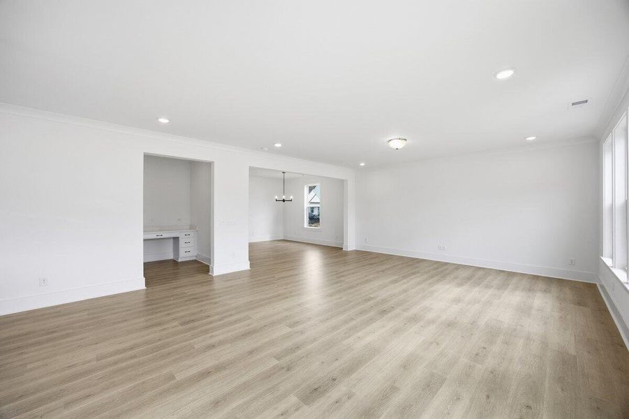 Spacious, unfurnished interior of a new home in Homecoming, Ravenel (Image 14).