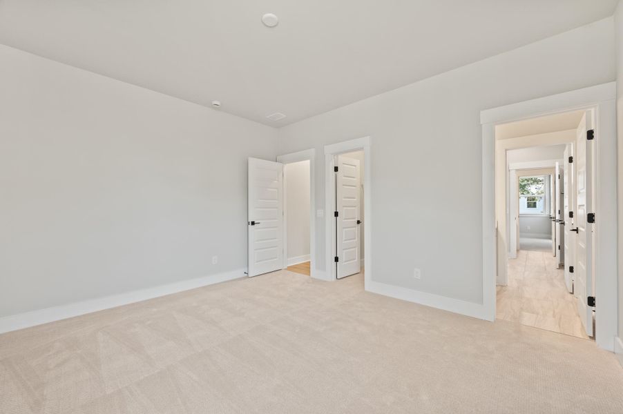 Spacious, unfurnished interior of a new home in Charleston County Homes, Mount Pleasant (Image 29).